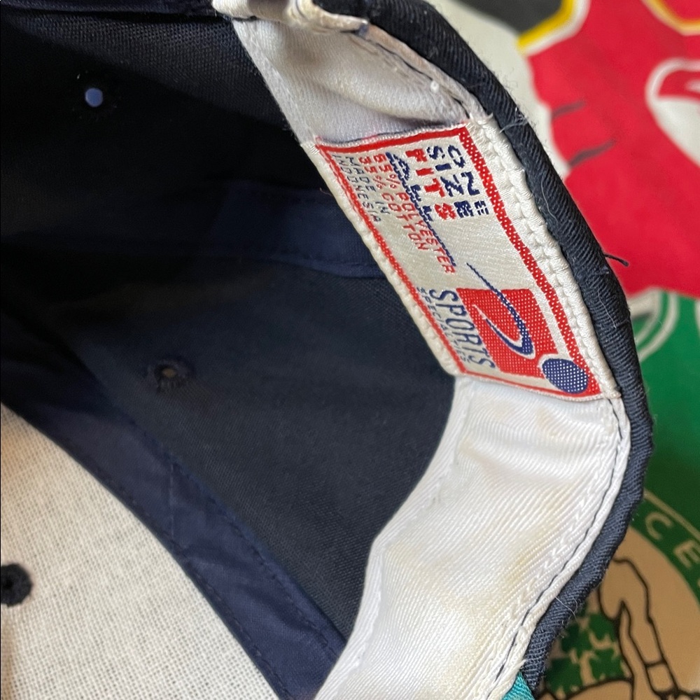 Vintage Sports Specialties Seattle Mariners SnapBack Hat - Picture 6 of 6